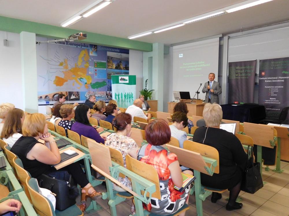 Zdjęcie galerii artykułu: Dyrektor ds Rynku Pracy - Pan Kazimierz Stocki - Dyrektor ds Rynku Pracy - Pan Kazimierz Stocki